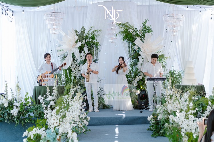 Trang trí cưới tông trắng xanh cao cấp tại tỉnh Hà Tĩnh